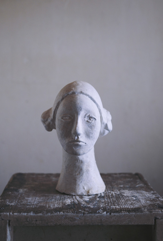 立花英久の塑像